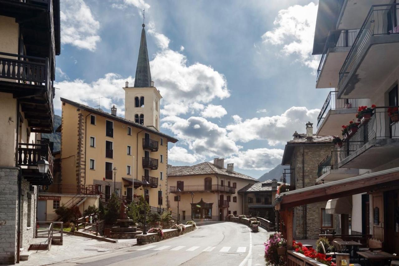 Hellochalet - Maison Paquier - Family Ski Holiday In The Resort Center Valtournenche Luaran gambar