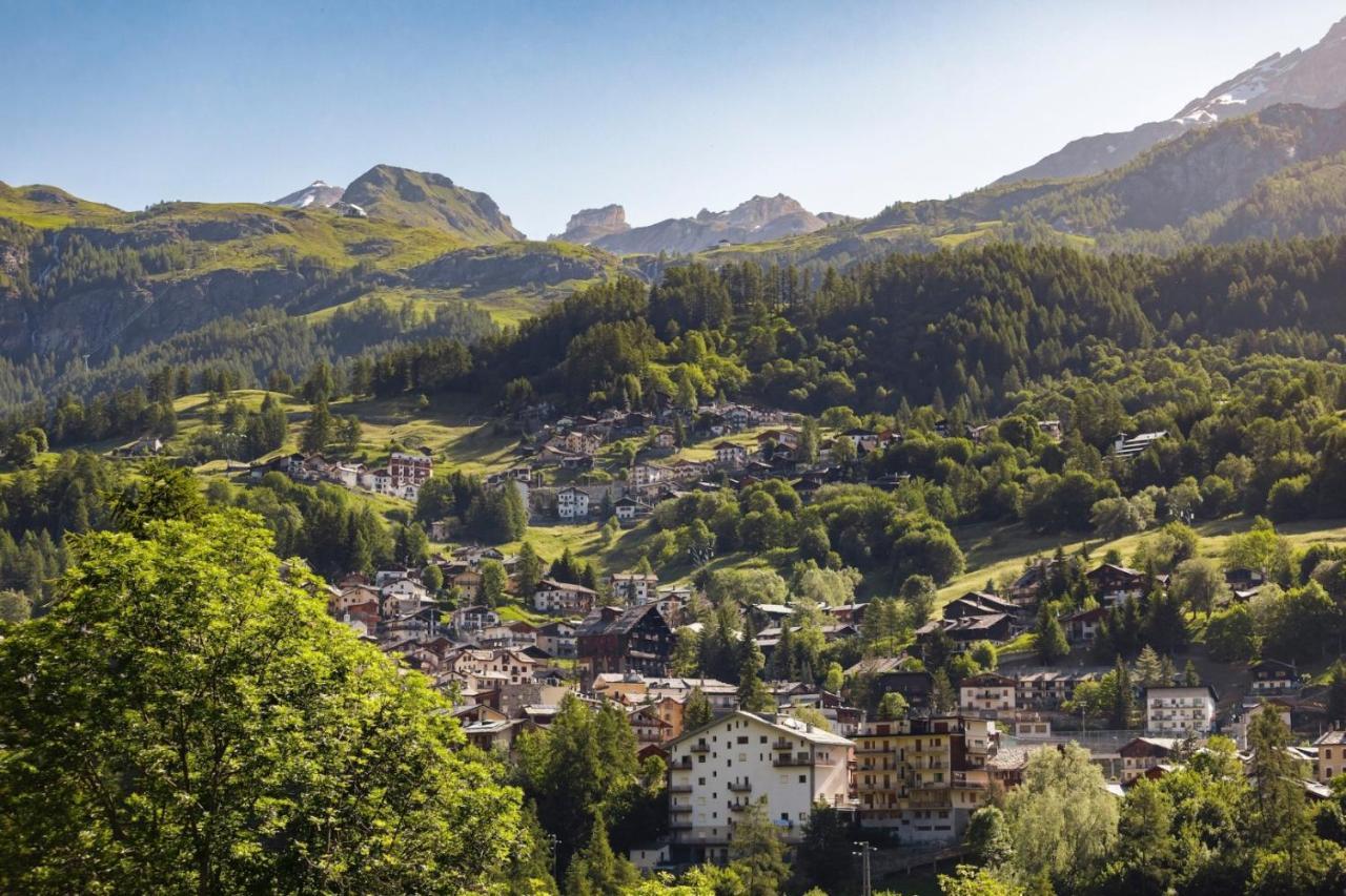Hellochalet - Maison Paquier - Family Ski Holiday In The Resort Center Valtournenche Luaran gambar
